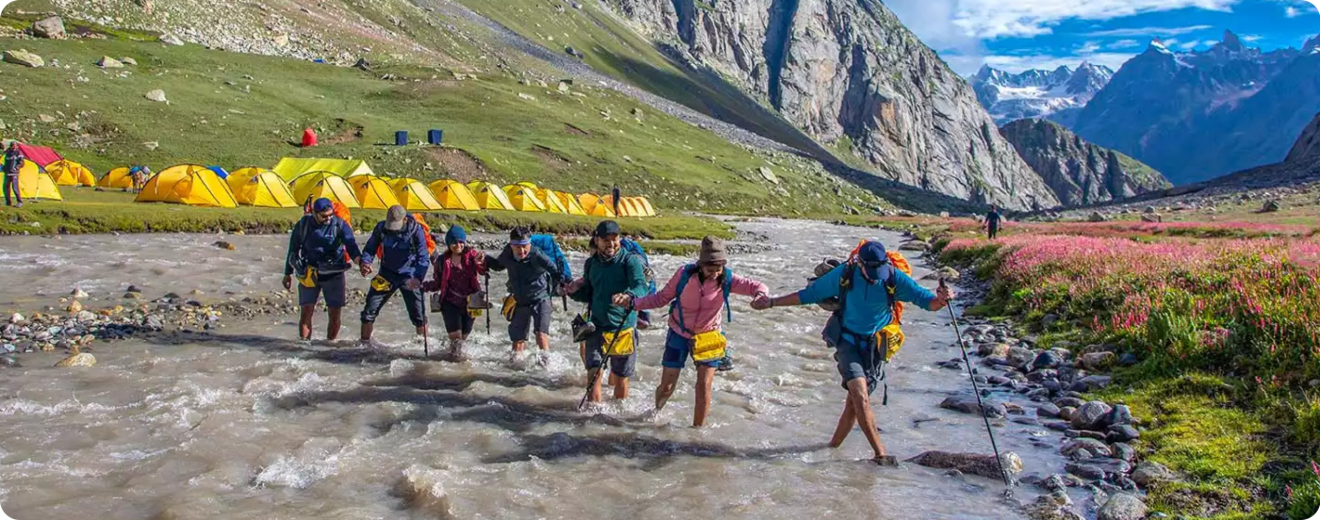 hampta_pass_trek_river_crossing